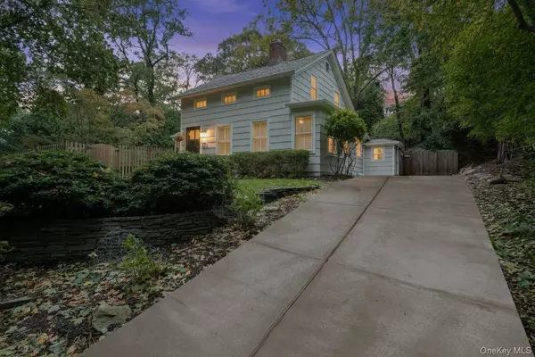 Stony Brook, NY 11790,69 Hollow RD