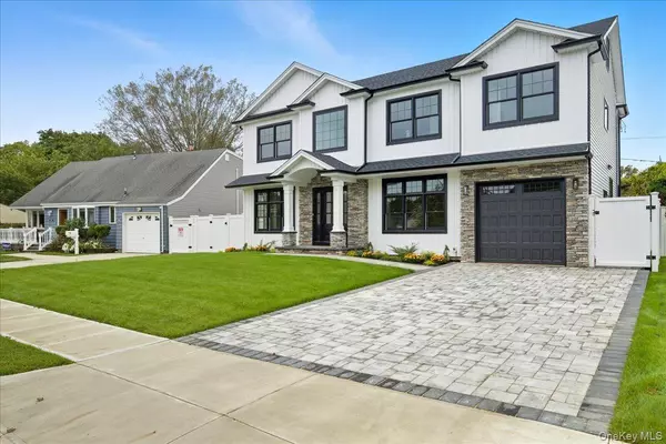 Wantagh, NY 11793,1744 Princeton DR