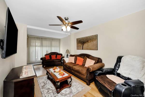 Middle Village, NY 11379,62-45 69th PL