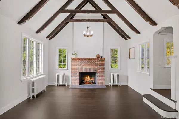 Larchmont, NY 10538,202 E Garden RD