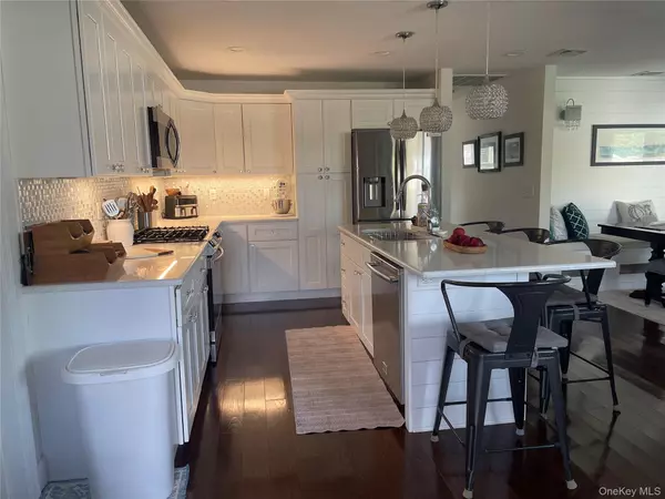 Patchogue, NY 11772,46 Patchogue ST