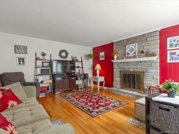 Poughkeepsie, NY 12603,9 Glenwood AVE