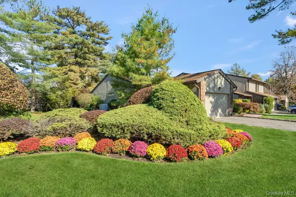 118 Estate DR, Jericho, NY 11753