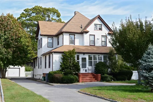 Lynbrook, NY 11563,189 Forest AVE #1st Fl
