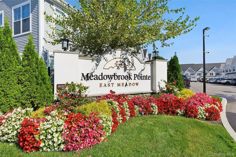 305 Emanuel WAY, East Meadow, NY 11554