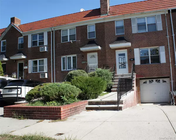 Bayside, NY 11361,4729 215th ST