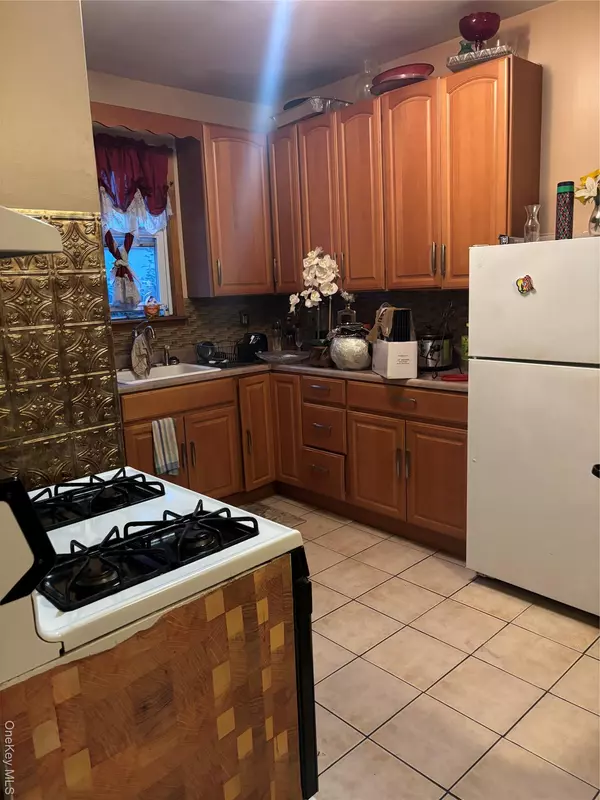 Jamaica, NY 11435,138-41 102nd AVE