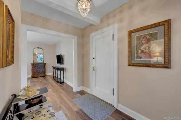 White Plains, NY 10603,83 N Broadway #1F