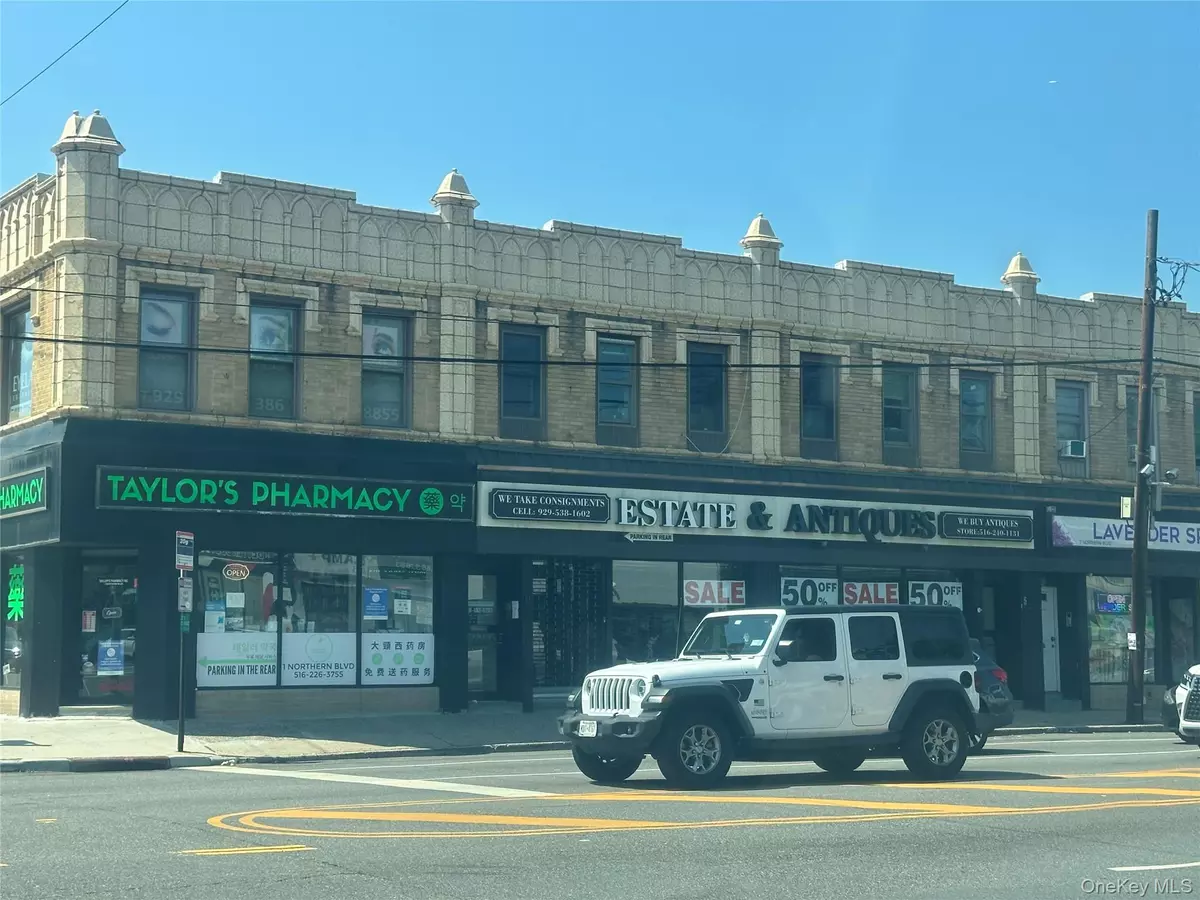 Great Neck, NY 11021,7 Northern BLVD