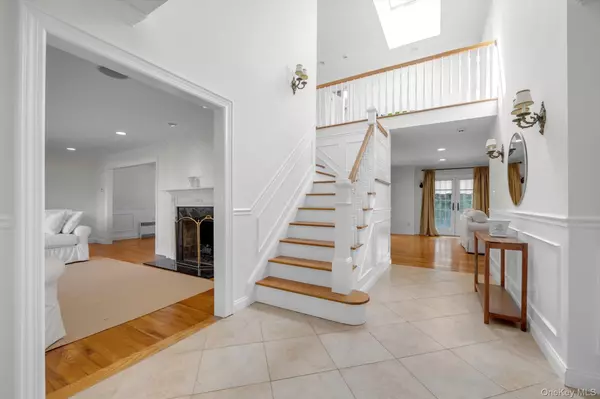 Woodmere, NY 11598,111 Palmyra AVE