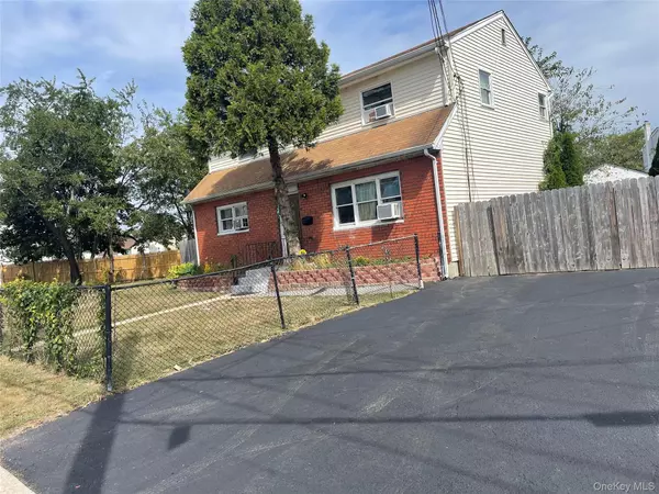 615 Farmingdale RD, West Babylon, NY 11704