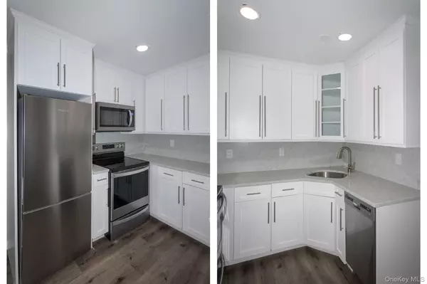 Sayville, NY 11782,15 Overton ST #9