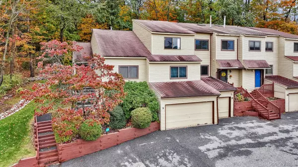 Highland Mills, NY 10930,9 Cherry CT