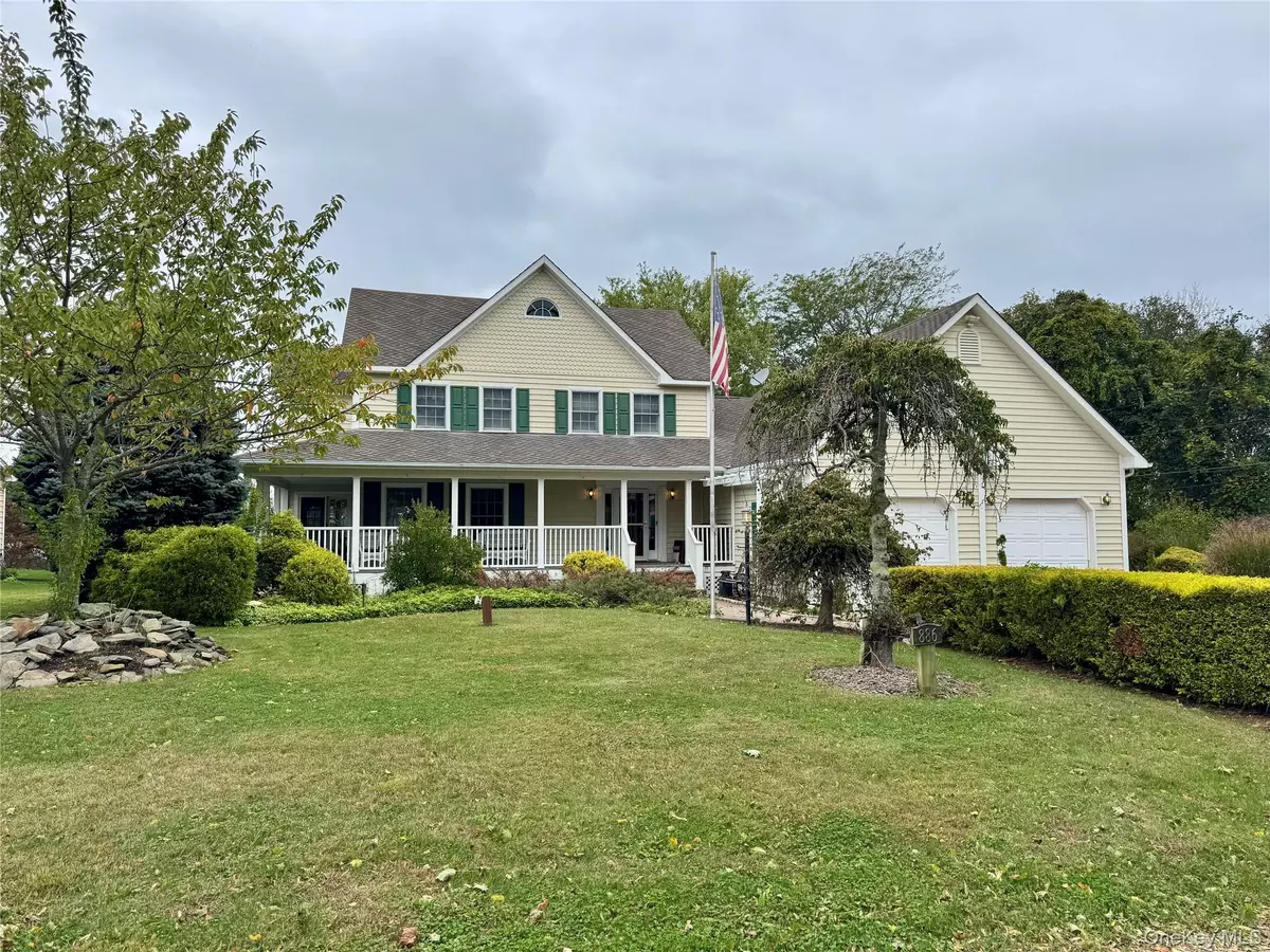 Riverhead, NY 11901,886 Sound Shore RD