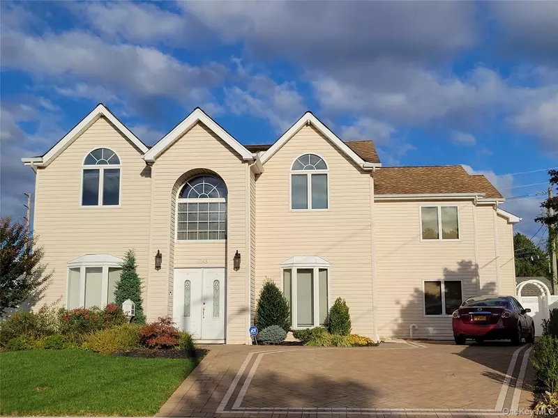 4143 Harriet RD, Bethpage, NY 11714