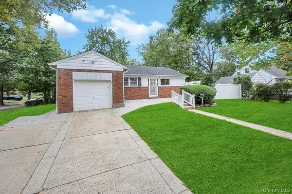 Hewlett, NY 11557,51 Stevenson RD