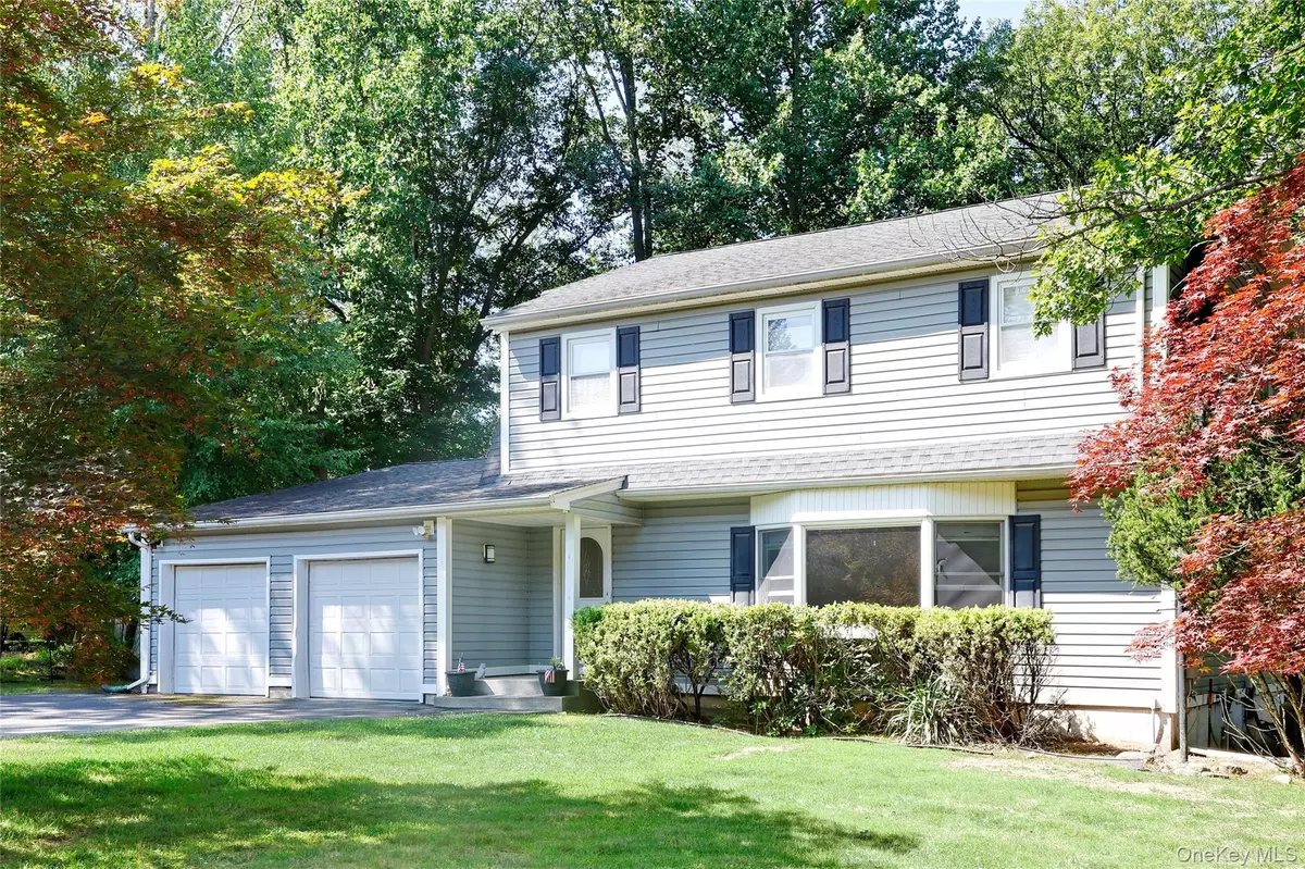 Suffern, NY 10901,121 Smith Hill RD