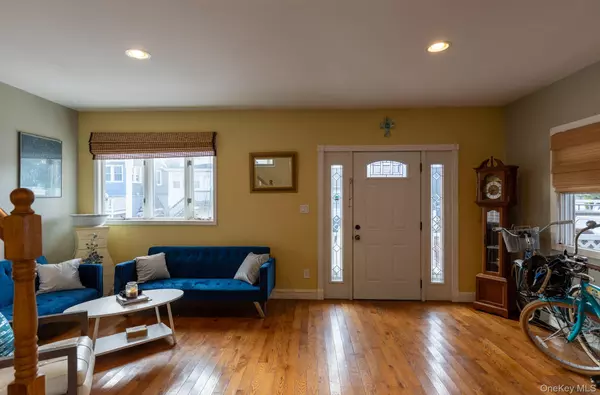 East Rockaway, NY 11518,129 West BLVD