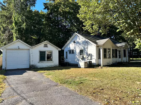Centerport, NY 11721,344 Coolidge DR
