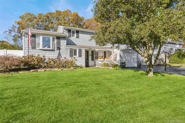 Selden, NY 11784,30 Fairlane DR