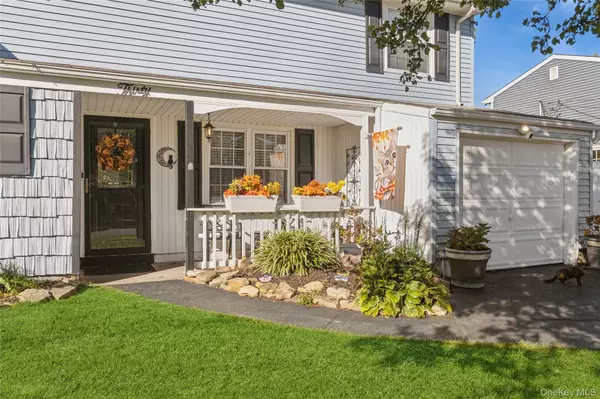 Selden, NY 11784,30 Fairlane DR