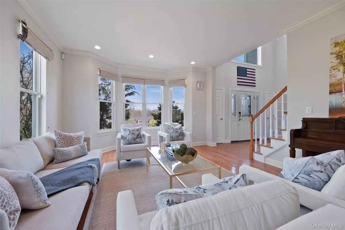 Poughkeepsie, NY 12603,79 Victor DR