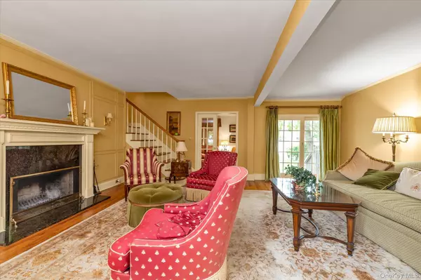 Rockville Centre, NY 11570,11 Westminster RD