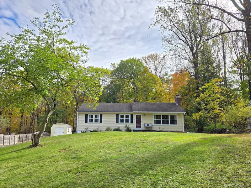 49 Colburn DR, Poughkeepsie, NY 12603
