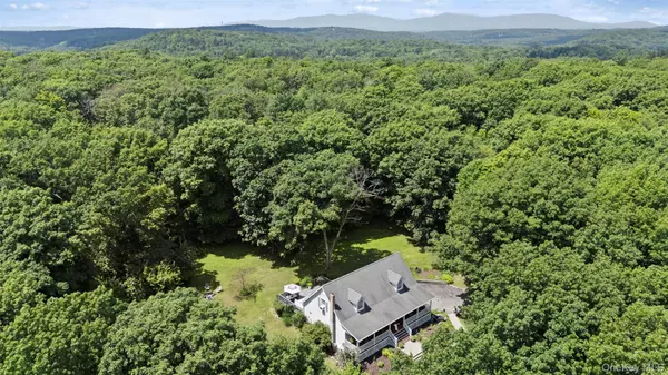 Clinton Corners, NY 12514,23 Briarpatch LN