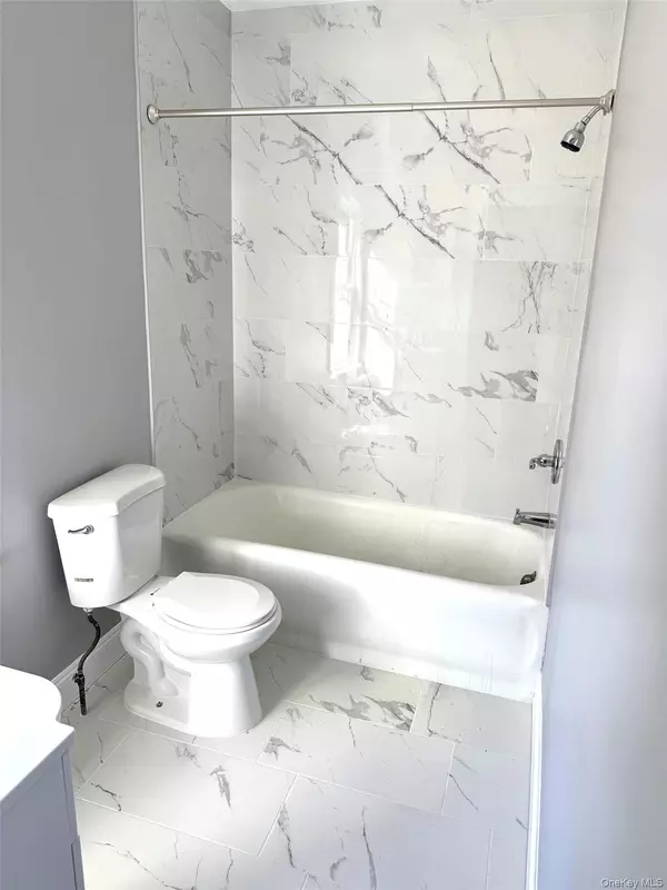 New Rochelle, NY 10801,53 Madeleine AVE #2