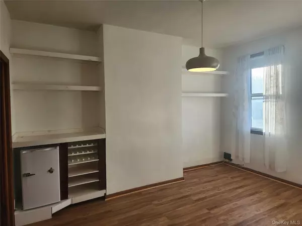Brooklyn, NY 11222,229 Monitor ST