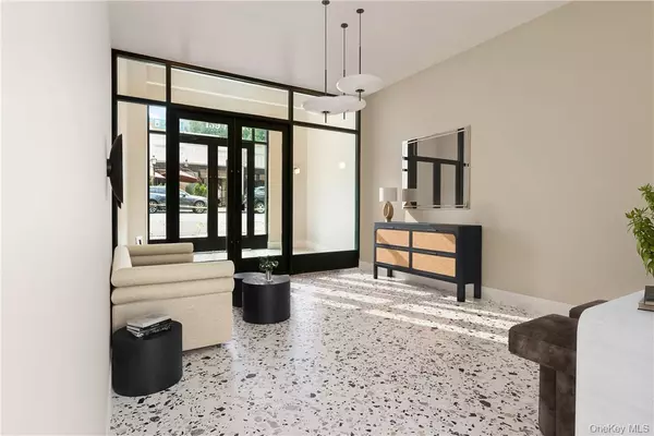 Pelham, NY 10803,139 Fifth AVE #2C