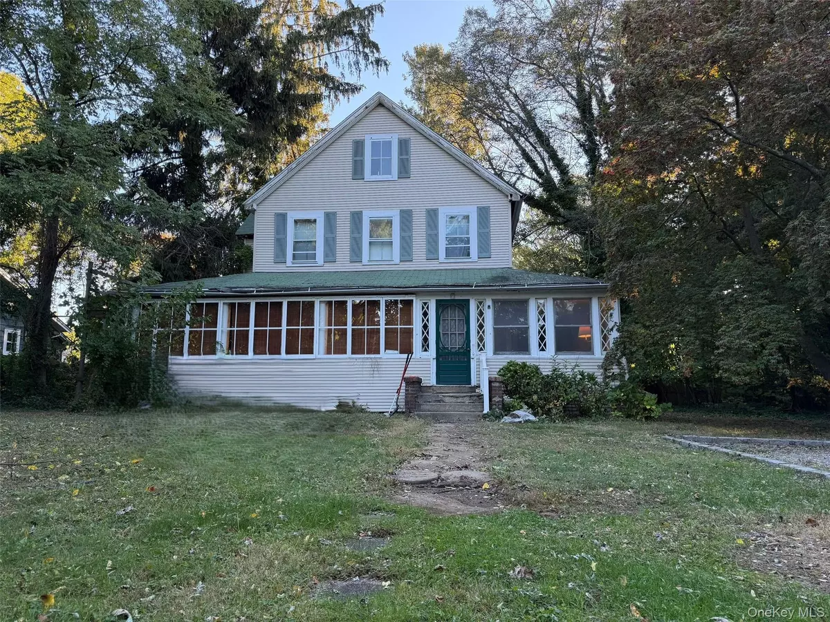 Northport, NY 11768,292 Laurel RD