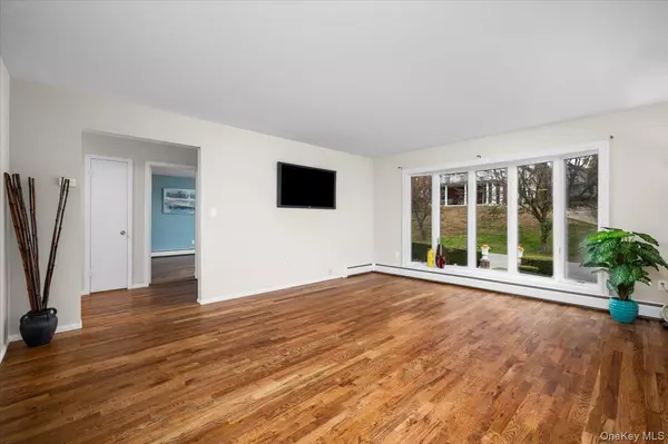 Yonkers, NY 10701,183 Hudson TER