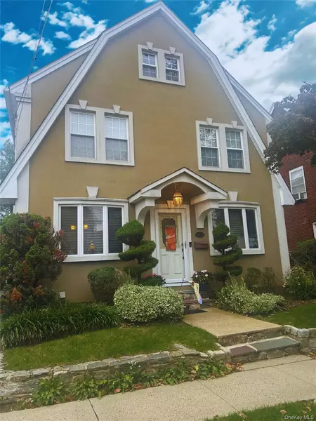 225 Park AVE, Williston Park, NY 11596