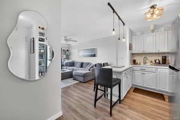 White Plains, NY 10603,155 Ferris AVE ##12L