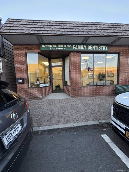 312 Bedford AVE #A, Bellmore, NY 11710