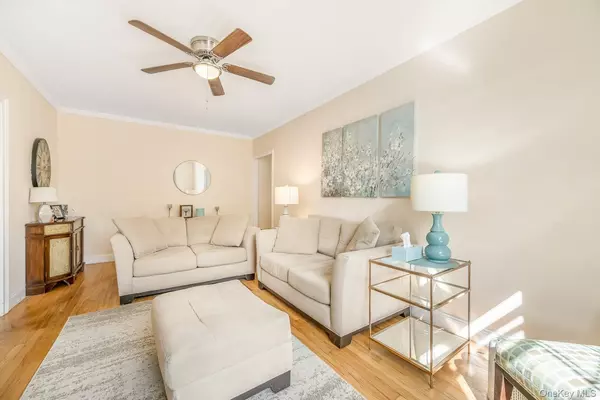 Woodside, NY 11377,30-31 Hobart ST #6N