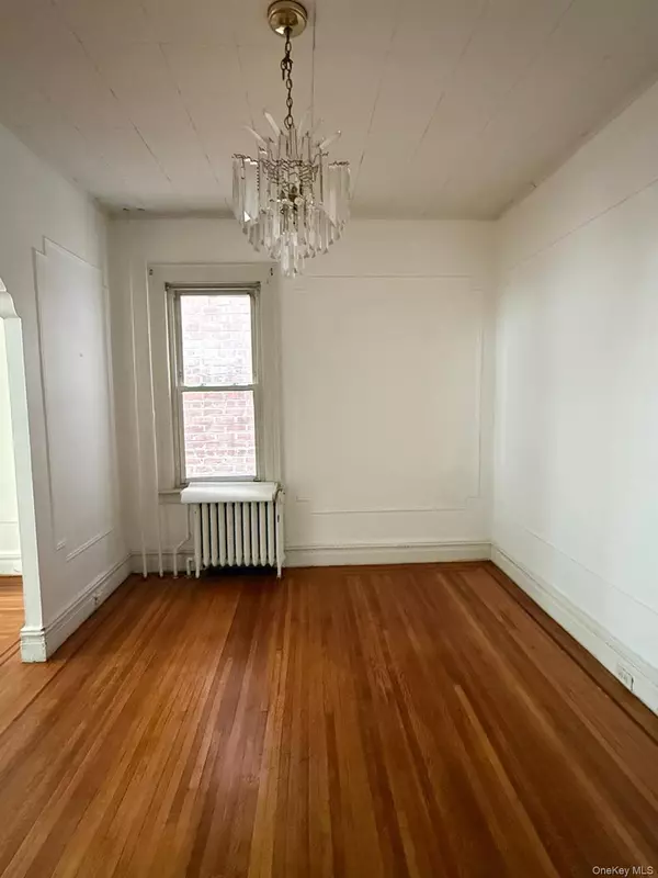 Bronx, NY 10462,1859 Matthews Avenue #1