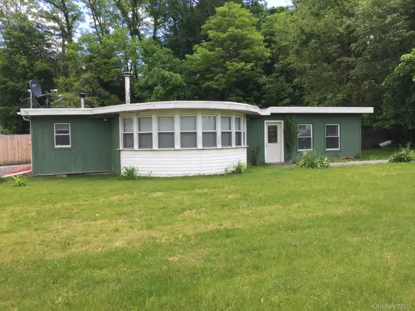 8064 Albany Post RD, Red Hook, NY 12571