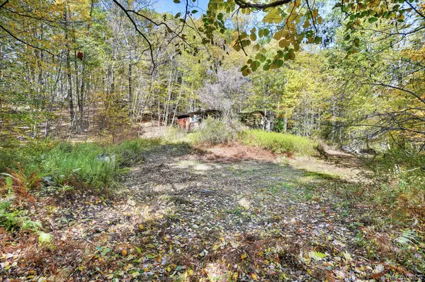 Call Listing Agent, CT,2 Coburn Road W, Sherman CT