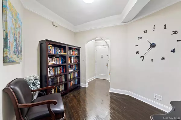 Bronx, NY 10463,3875 Waldo AVE #5M