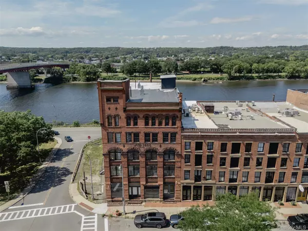 155 River ST #1B, Troy, NY 12180