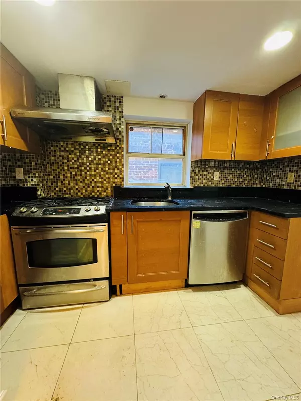 Flushing, NY 11355,140-22 Beech AVE #7E