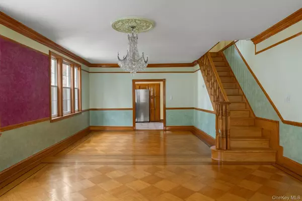Brooklyn, NY 11207,34 Crosby AVE