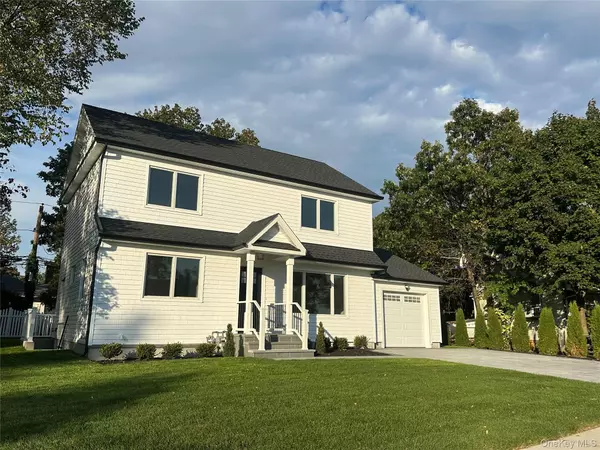 985 Douglas AVE, Wantagh, NY 11793