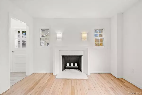 Poughkeepsie, NY 12603,54 Oakwood BLVD