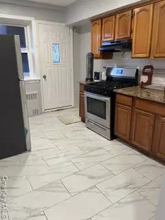 Brooklyn, NY 11236,740 E 94th ST #1