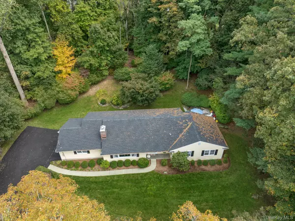 Chappaqua, NY 10514,111 Seven Bridges RD