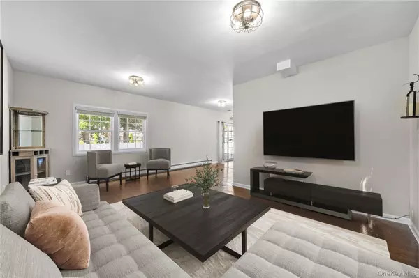 Rocky Point, NY 11778,80 Prince RD